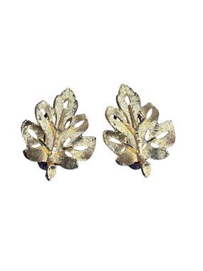 Vintage BSK Goldtone Leaf Clip On Earrings 1.25 inches